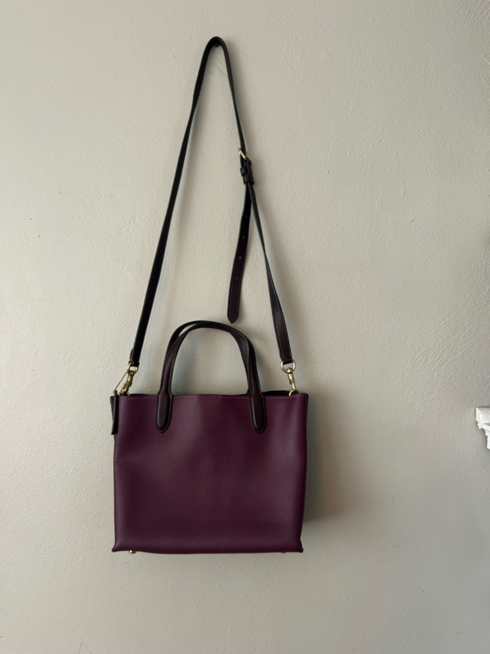 Coach C8561 Deep Berry Colorblock Pebbled Leather Willow Tote 24 - Picture 7 of 12